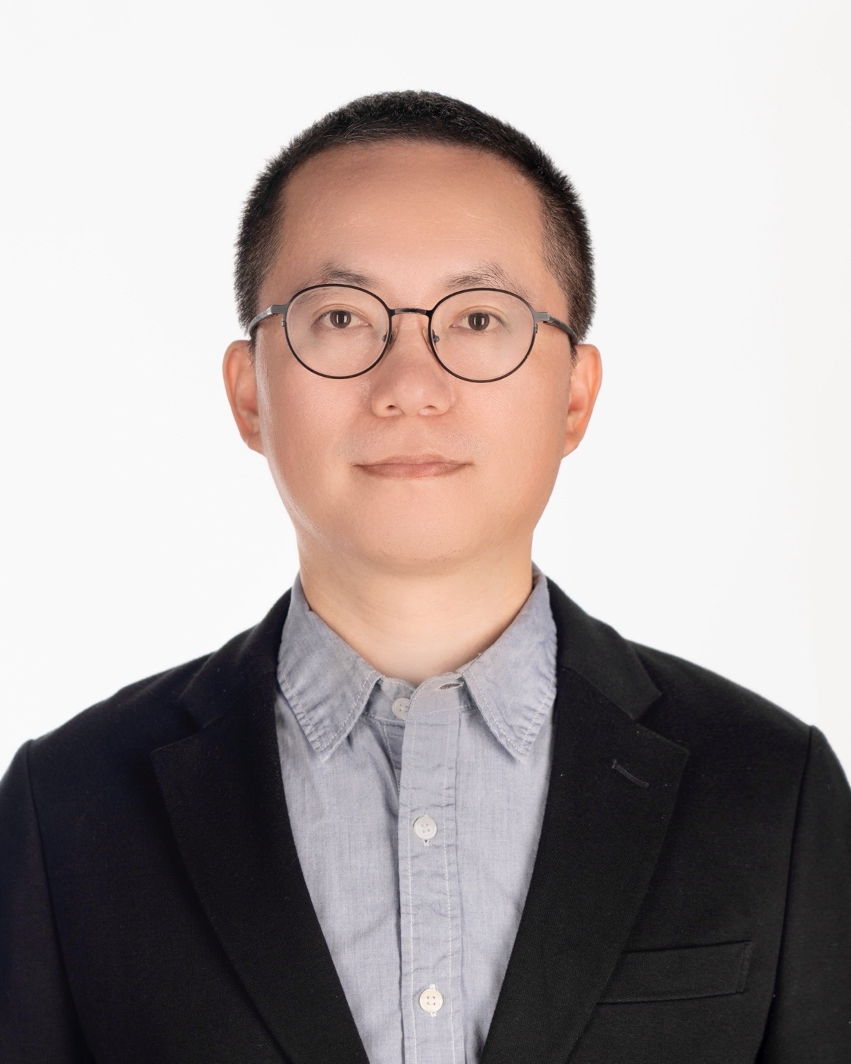 Portrait of Yongjian Ke